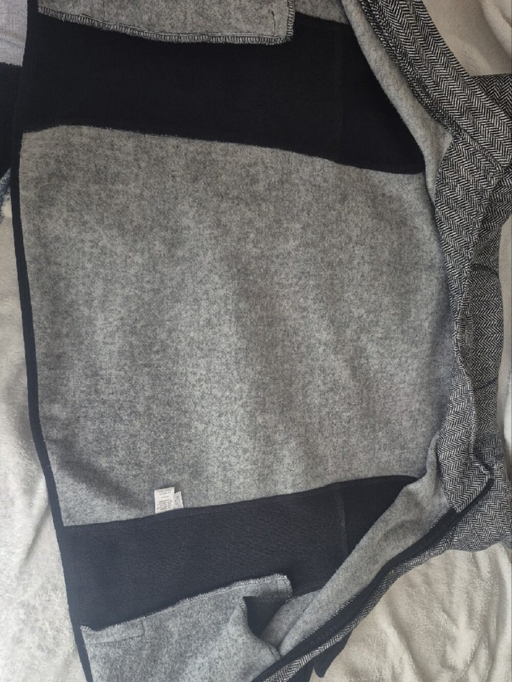 Gray Herringbone Zip Utility Jacket with Black Panels - Picture 4 of 5